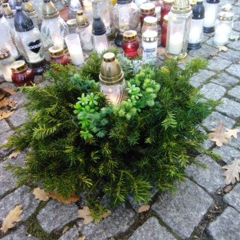 Read more about the article Dzień zadumy i wspomnień o Tych co odeszli…