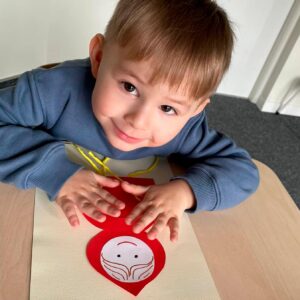 Read more about the article Bajki, bajki… Czerwony Kapturek